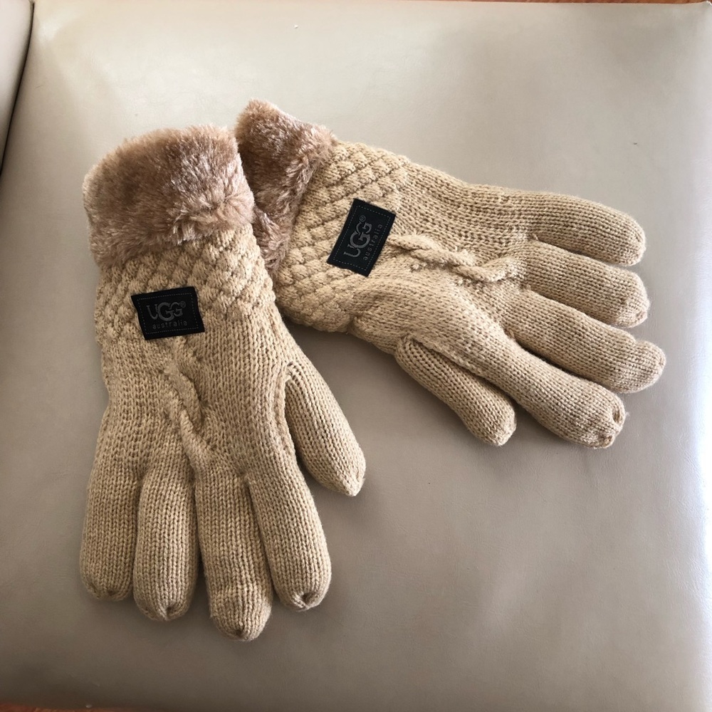 Ugg gloves